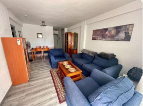 2 Bedroom apartment for four people. 3 minutes walk to the beach.